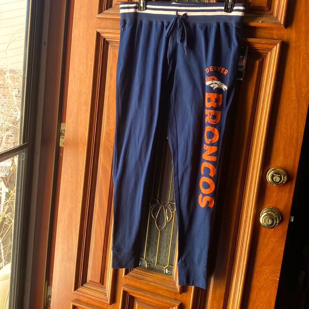 NWT Broncos Denver NFL Team Apparel Jogger Sleepwear